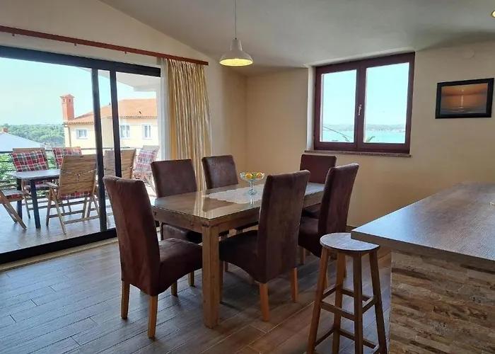 Apartament With Parking Space - 24398 *