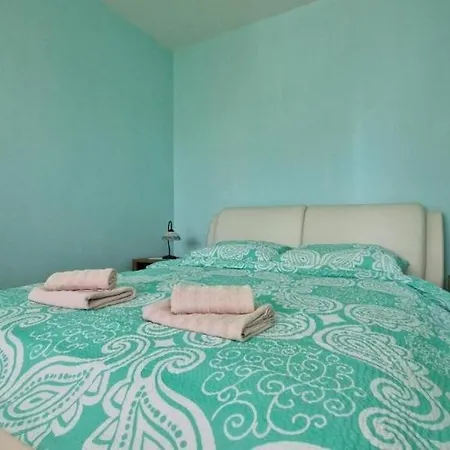 With Parking Spaces - 24398 Apartment *