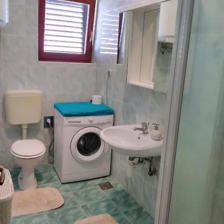 Appartamento With Parking Space - 24398 Medolino