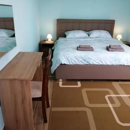 Appartamento With Parking Space - 24398 Medolino