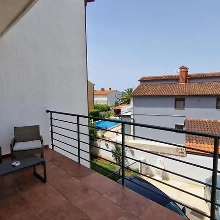 With Parking Space - 24398 Medolino