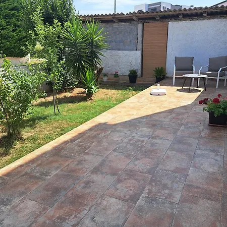With Parking Space - 24398 Appartement *
